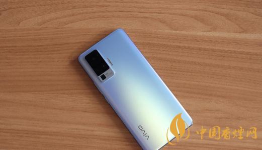 vivox60和opporeno5參數(shù)配置對比 哪款手機(jī)更好