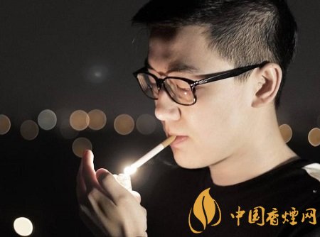 吸煙容易導(dǎo)致的典型性疾病排名第一就是肺癌